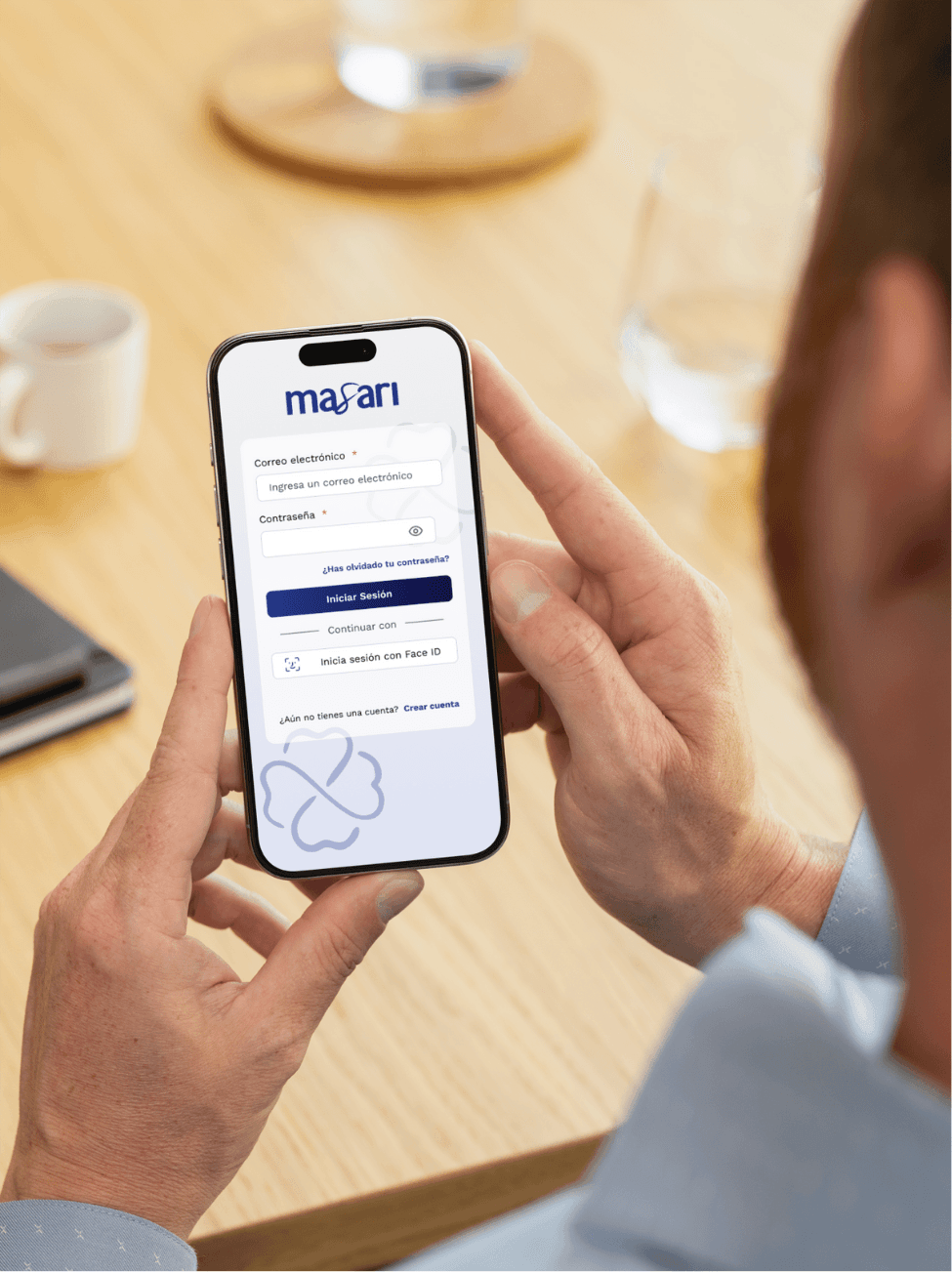 Todo desde la app - Compras y recargas con unos cuantos toques. Sin filas ni papeleos.
